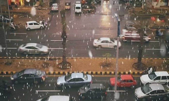 rainy weather in karachi