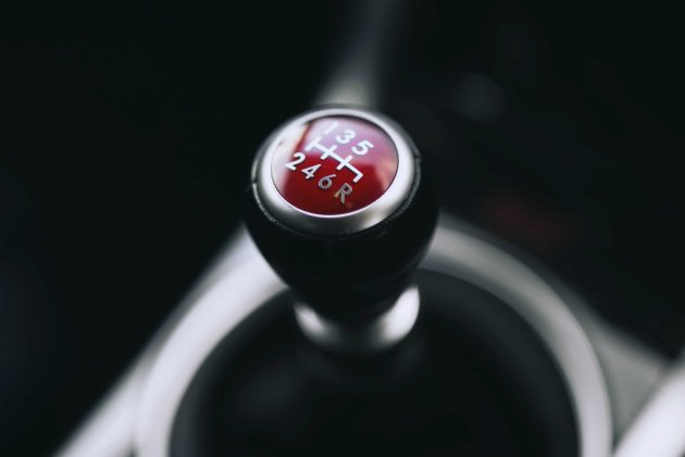 6 Important Things To Check If You Drive A Manual Car