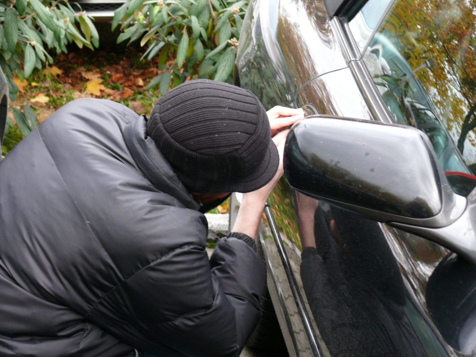 Try These 5 Methods To Prevent Car Theft In Pakistan