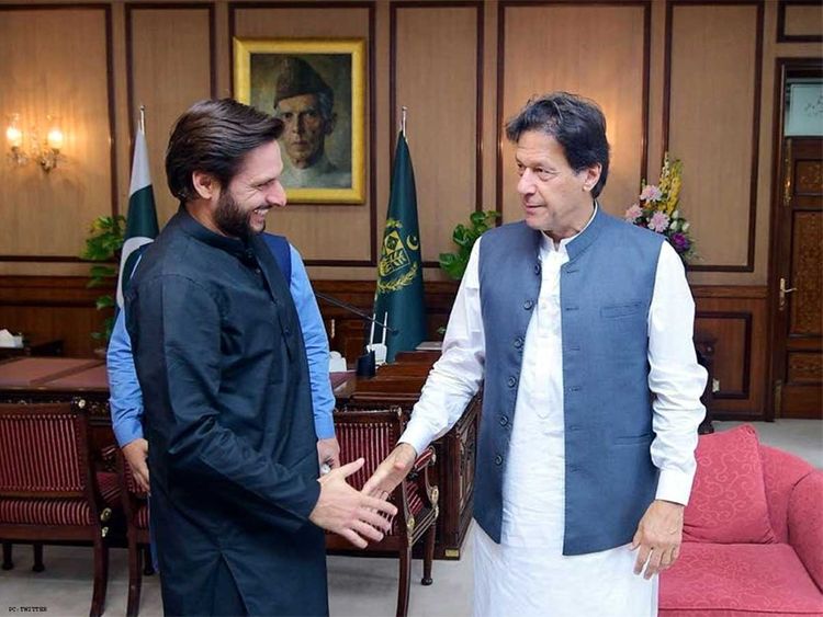 shahid-afridi-breaks-silence-on-joining-politics