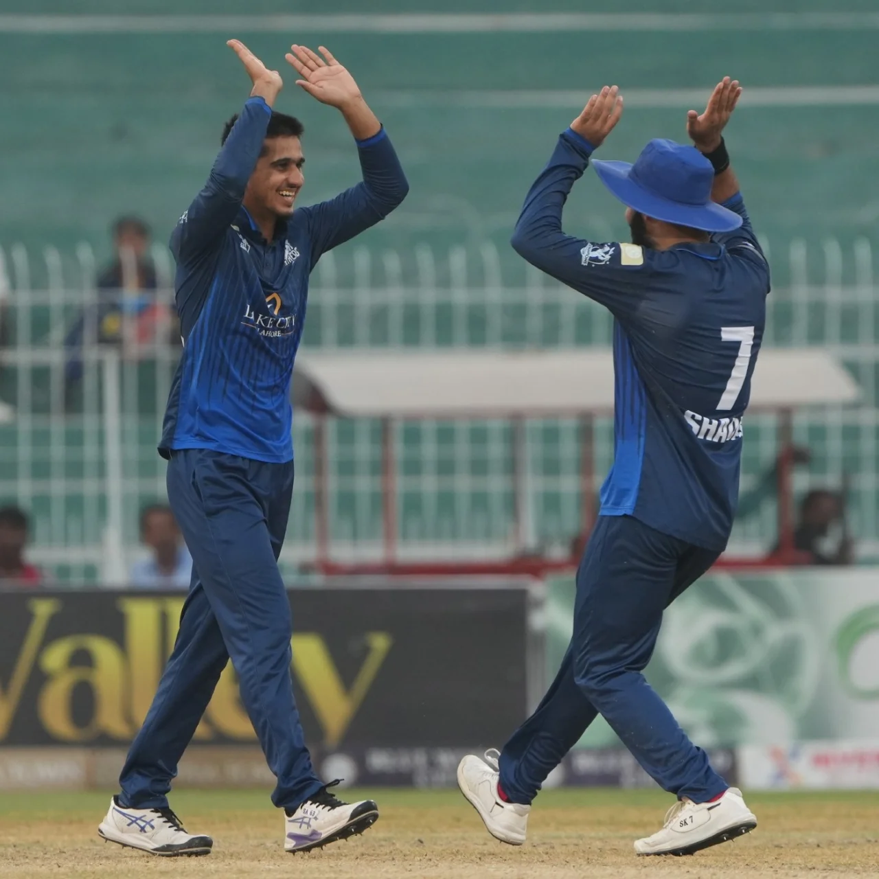 saim-ayub-hands-man-of-the-match-to-hasnain