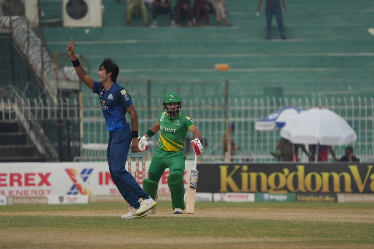 saim-ayub-hands-man-of-the-match-to-hasnain