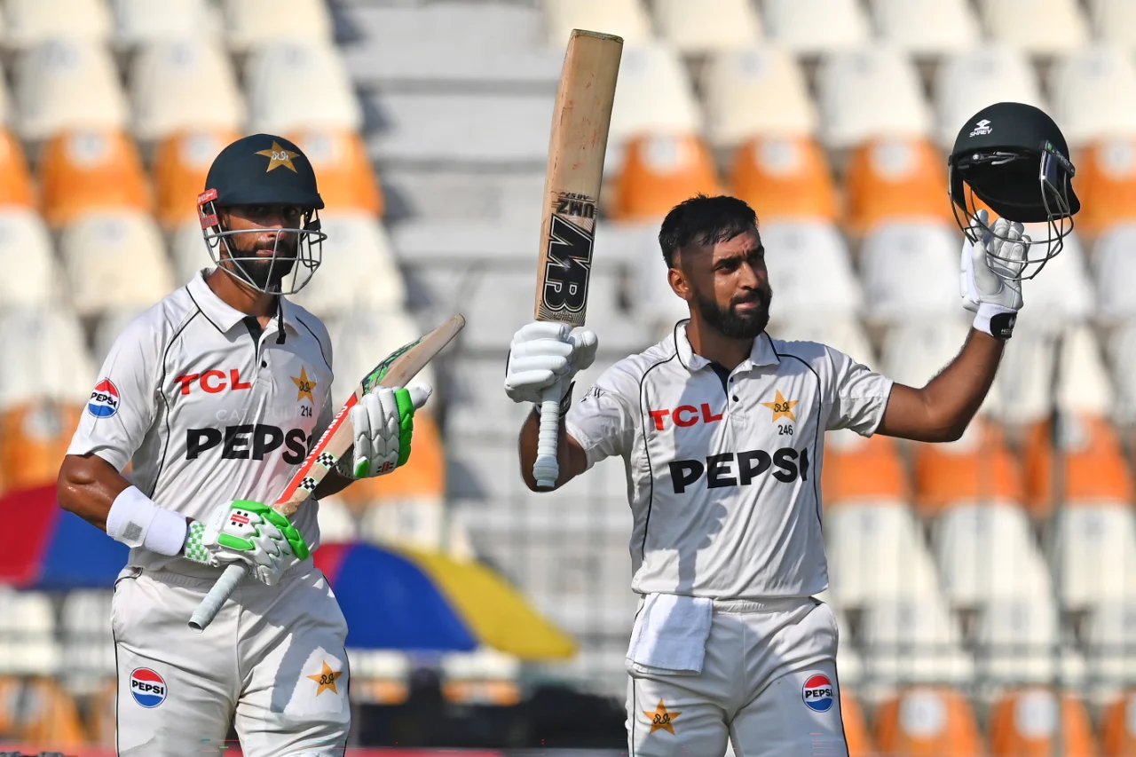 england-legends-multan-pitch-after-pakistan-pile-runs