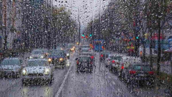 Met Office Predicts Rain, Snowfall in Various Parts of the Country