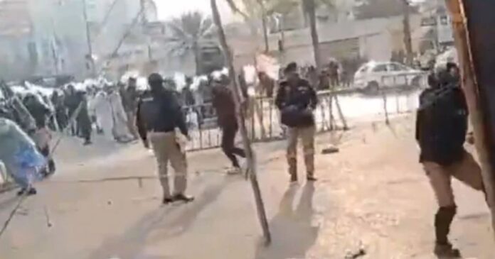 MWM Protesters Clash with Police at Numaish Chowrangi