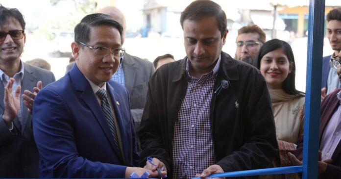 Mayor Karachi Murtaza Wahab inaugurates Nestlé Pakistan & Port Qasim Authority Clean and Safe Drinking water facility