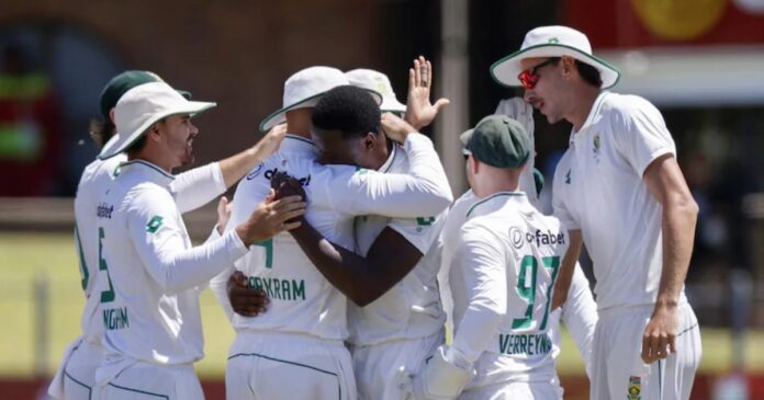 South Africa Shines as Pakistan Stumbles to 211 All Out