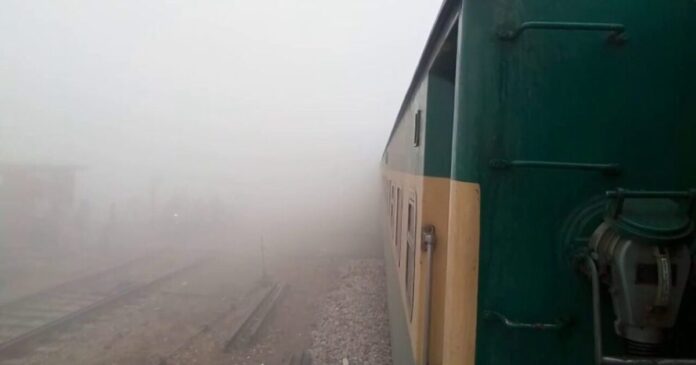 Fog Causes Train Delays Across Pakistan