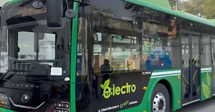 Gold Prices Hit Record High in Pakistan Amid Global SurgePunjab Launches First Electric Bus Service