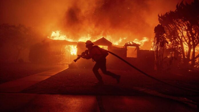 New Fire Ravages Celebrity Homes in Los Angeles