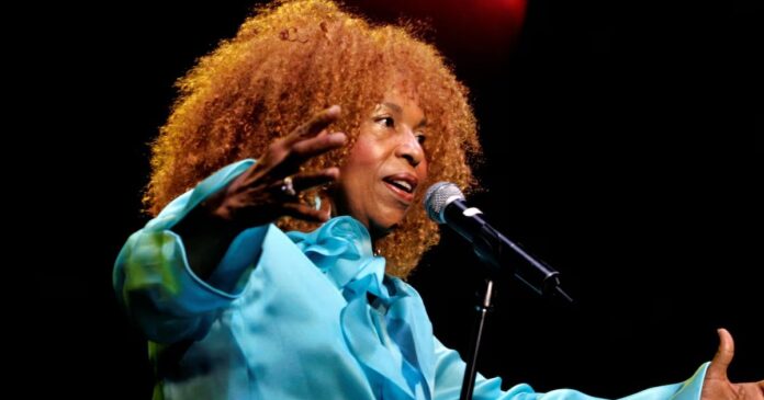 Legendary Singer Roberta Flack Passes Away at 88