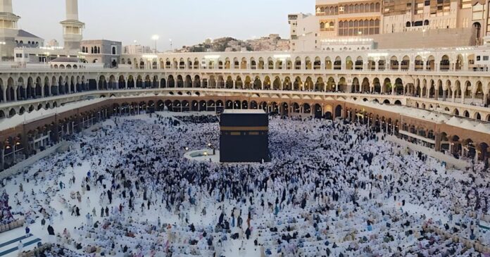 Pakistani Umrah Pilgrims Denied Boarding Over Polio Certificates