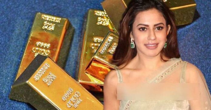 Indian actress arrested for smuggling 14.8 kg gold