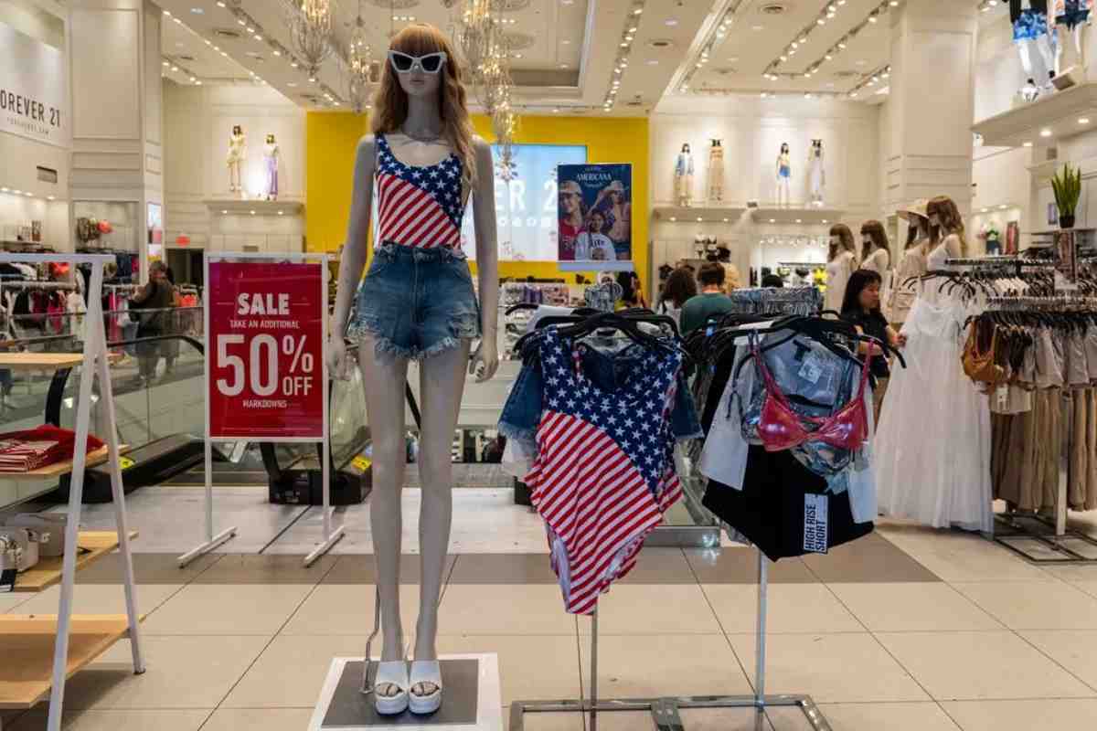 Forever No More: Fashion Retailer’s Bankruptcy Highlights Changing Shopping Behaviour