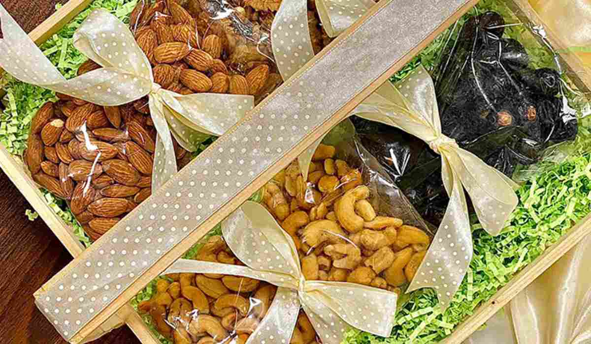 Sweet Treats & Dry Fruits Basket